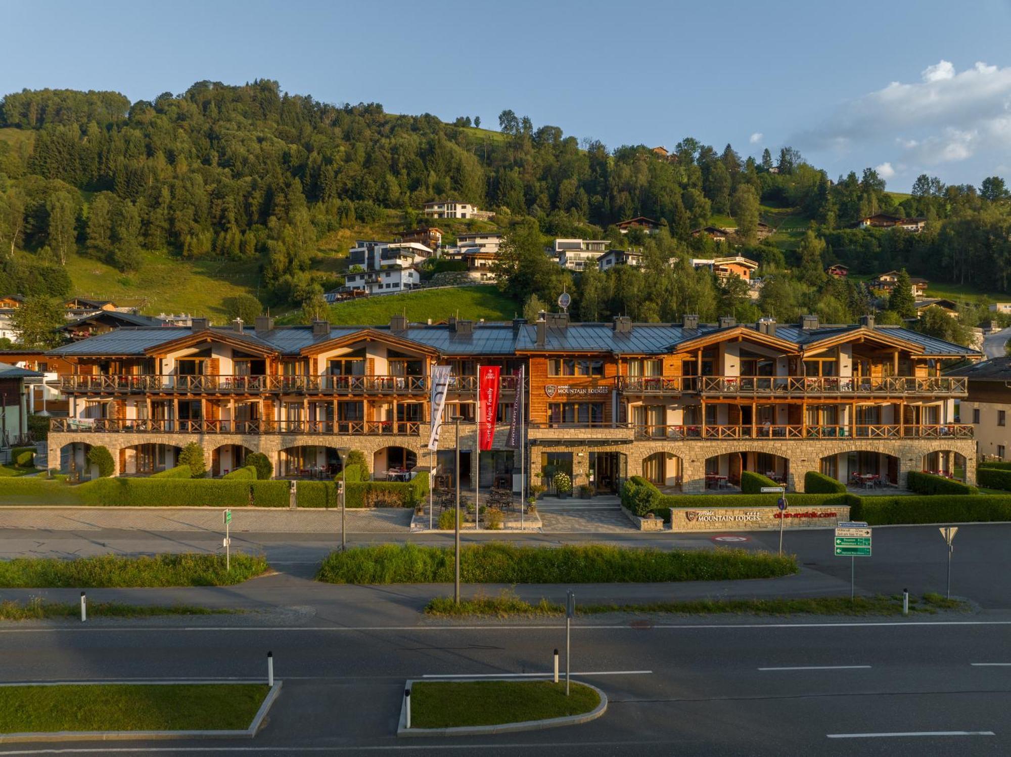 Avenida Mountain Lodges Kaprun Exterior photo